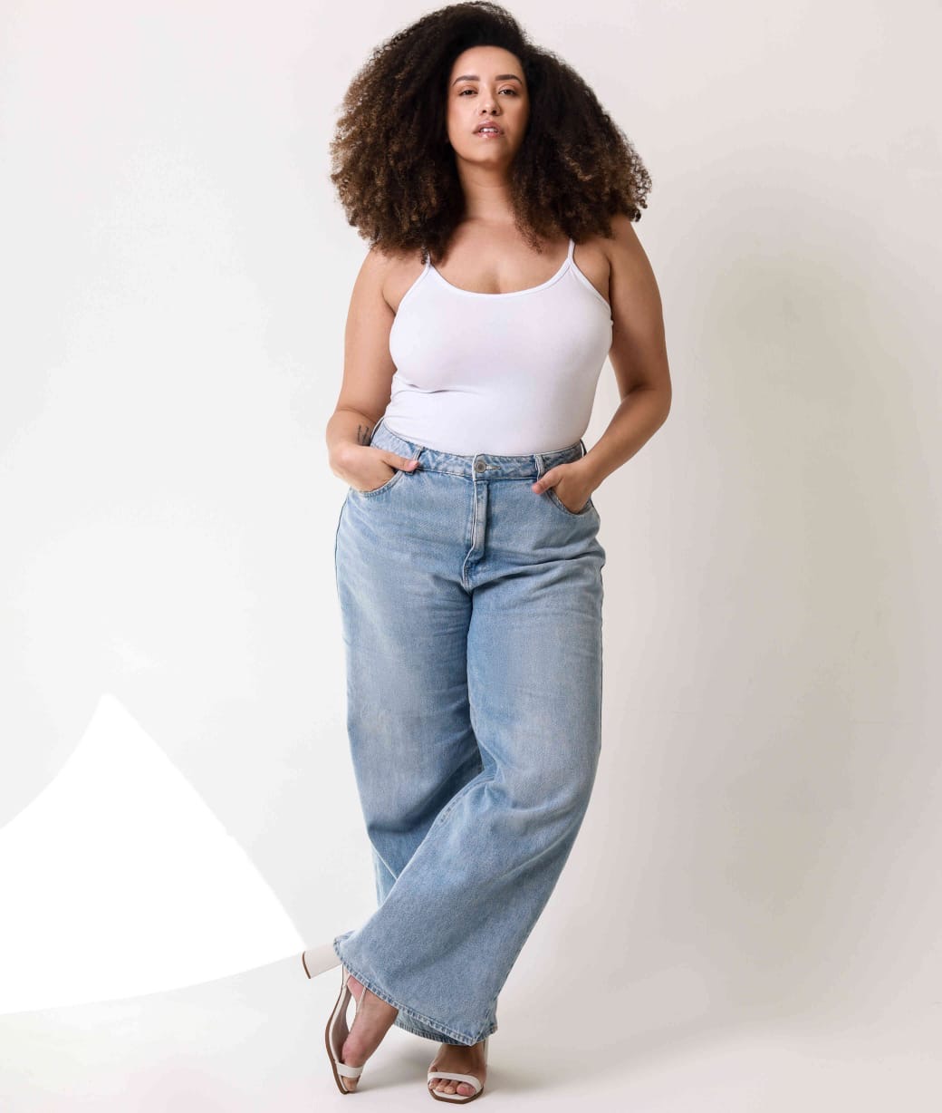 Bia Santana - Front Management