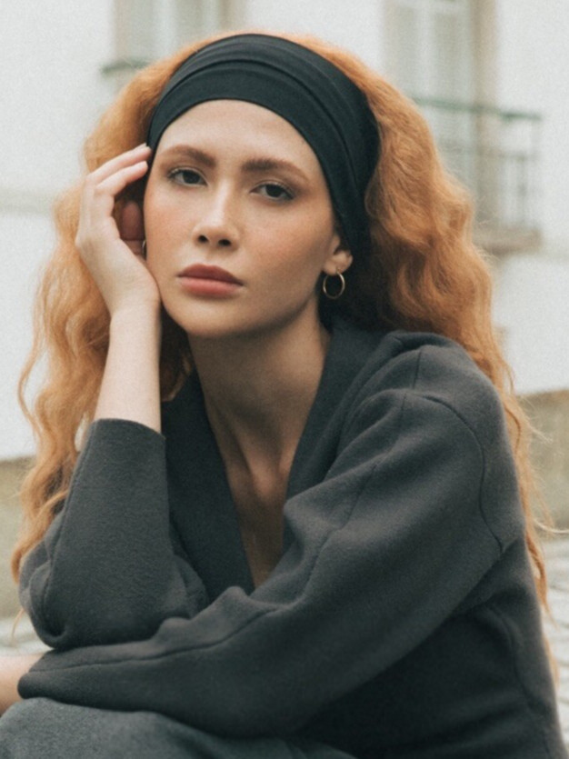 Bruna Menezes - Front Management