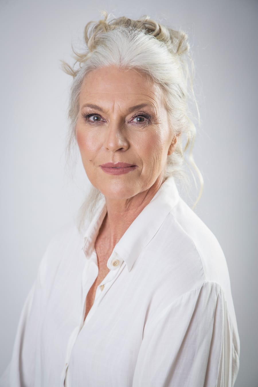 Crisina Becker - Front Management