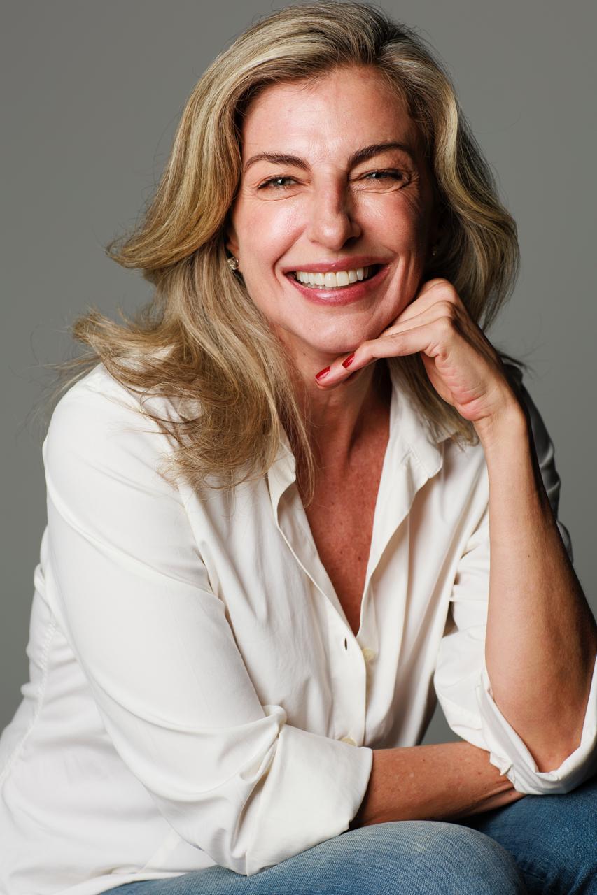 Deise Manttuano - Front Management