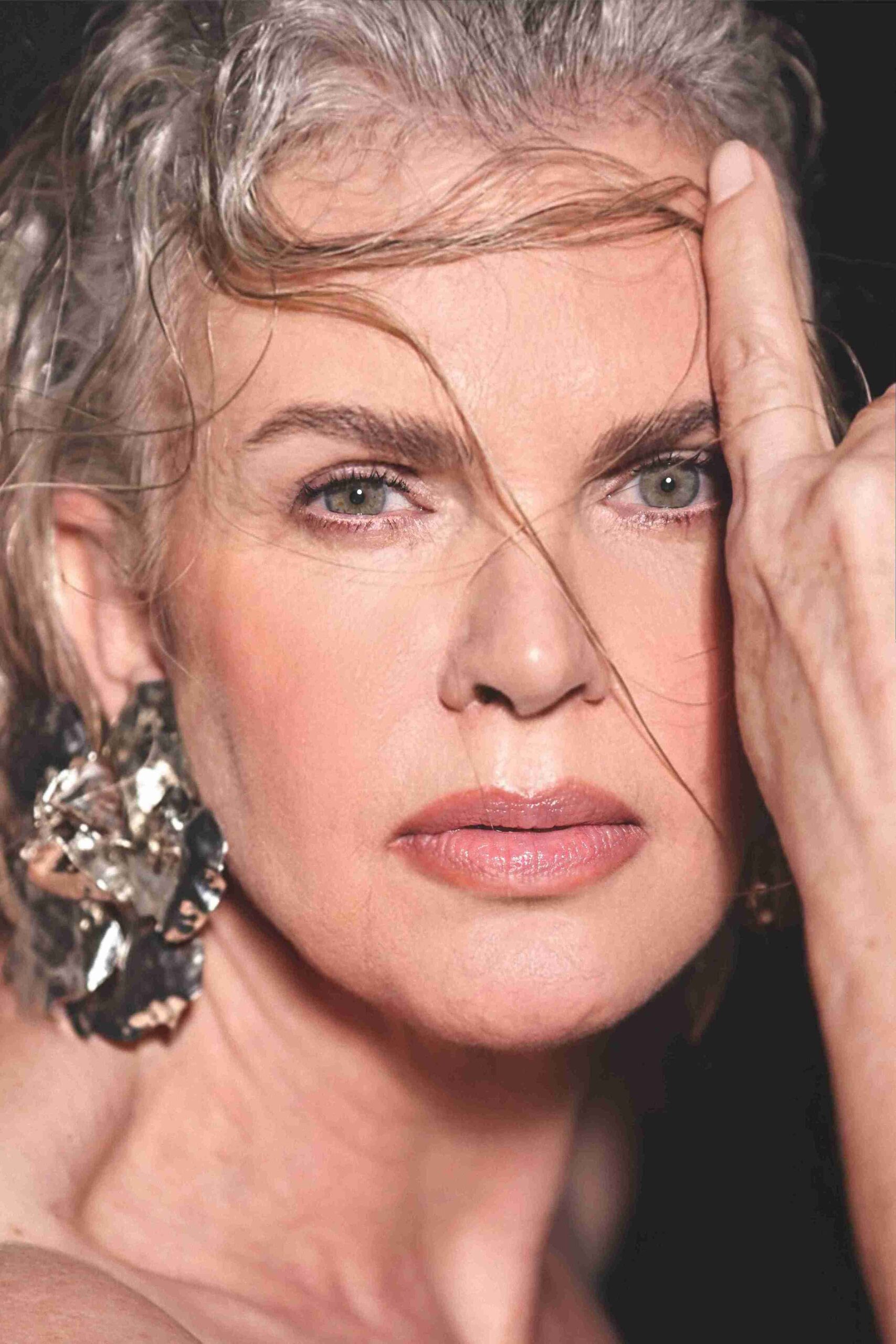 Gina Frascarelli - Front Management