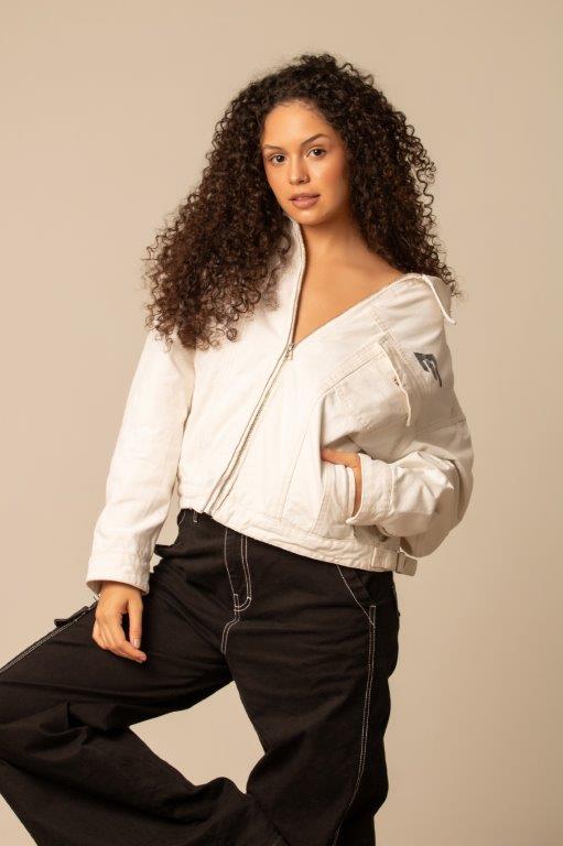 Jessica Coraline - Front Management