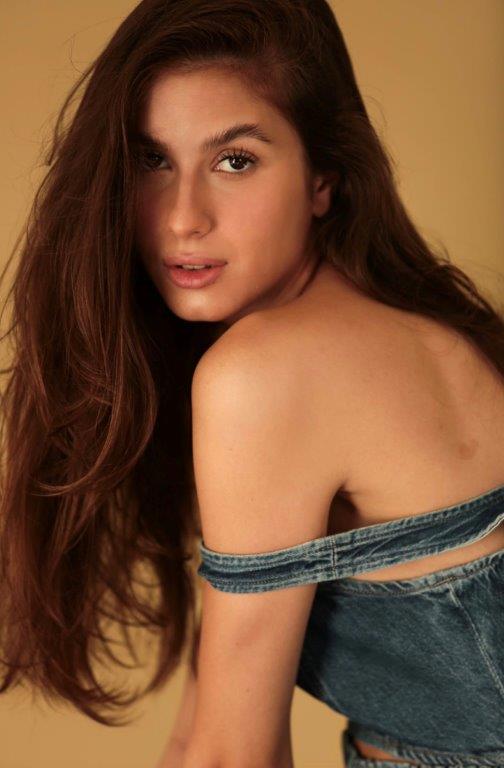 Julia Pronio - Front Management