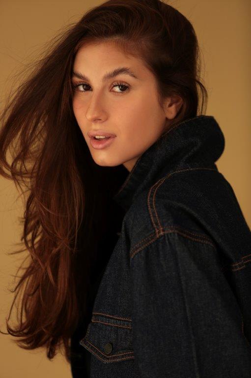 Julia Pronio - Front Management