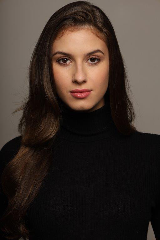 Julia Pronio - Front Management