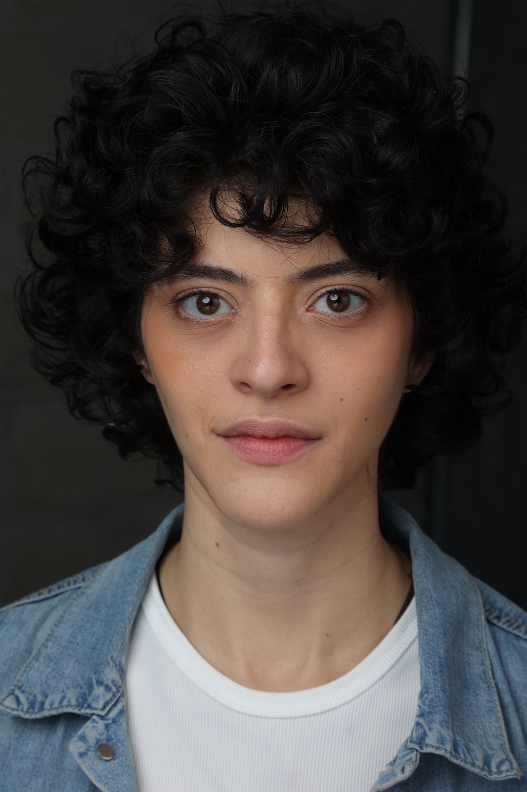 Lara Ribeiro - Front Management