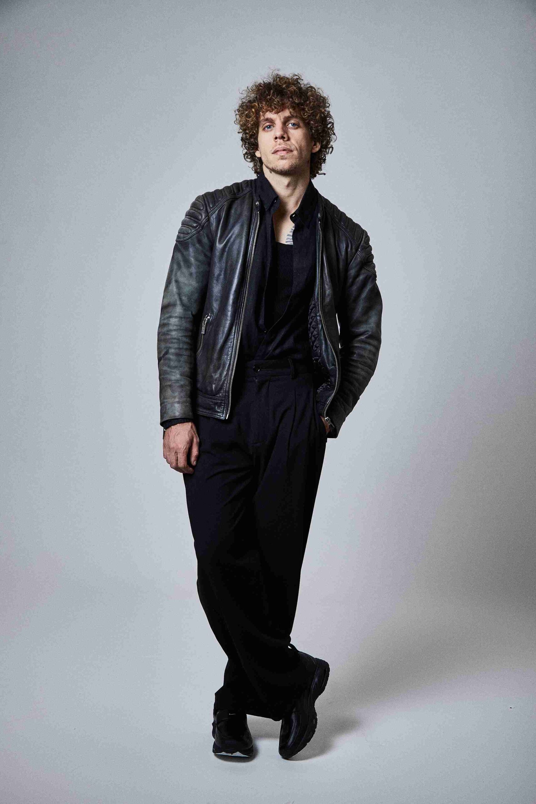Lucas Santiago - Front Management