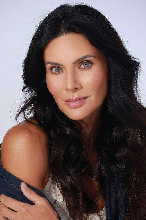 Mona Santana - Front Management