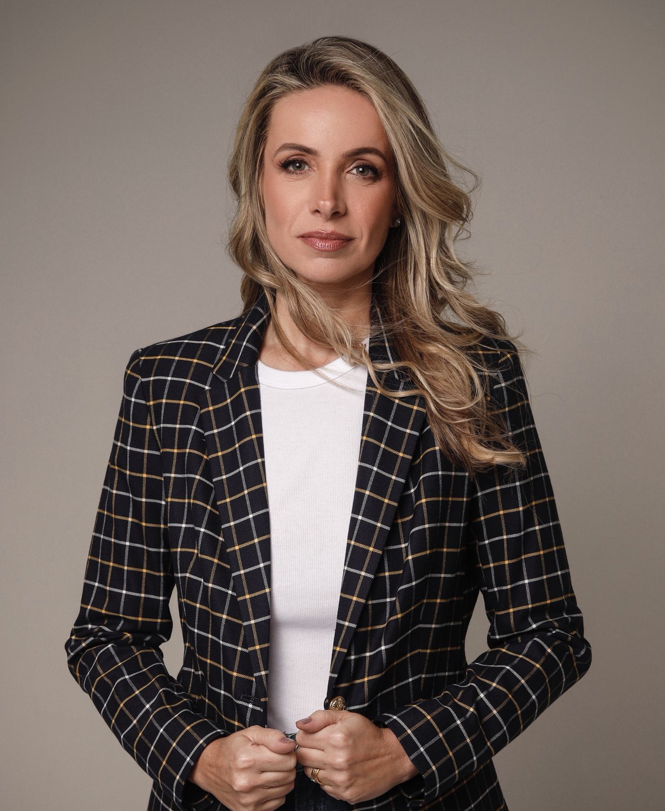 Samantha Szczerb - Front Management