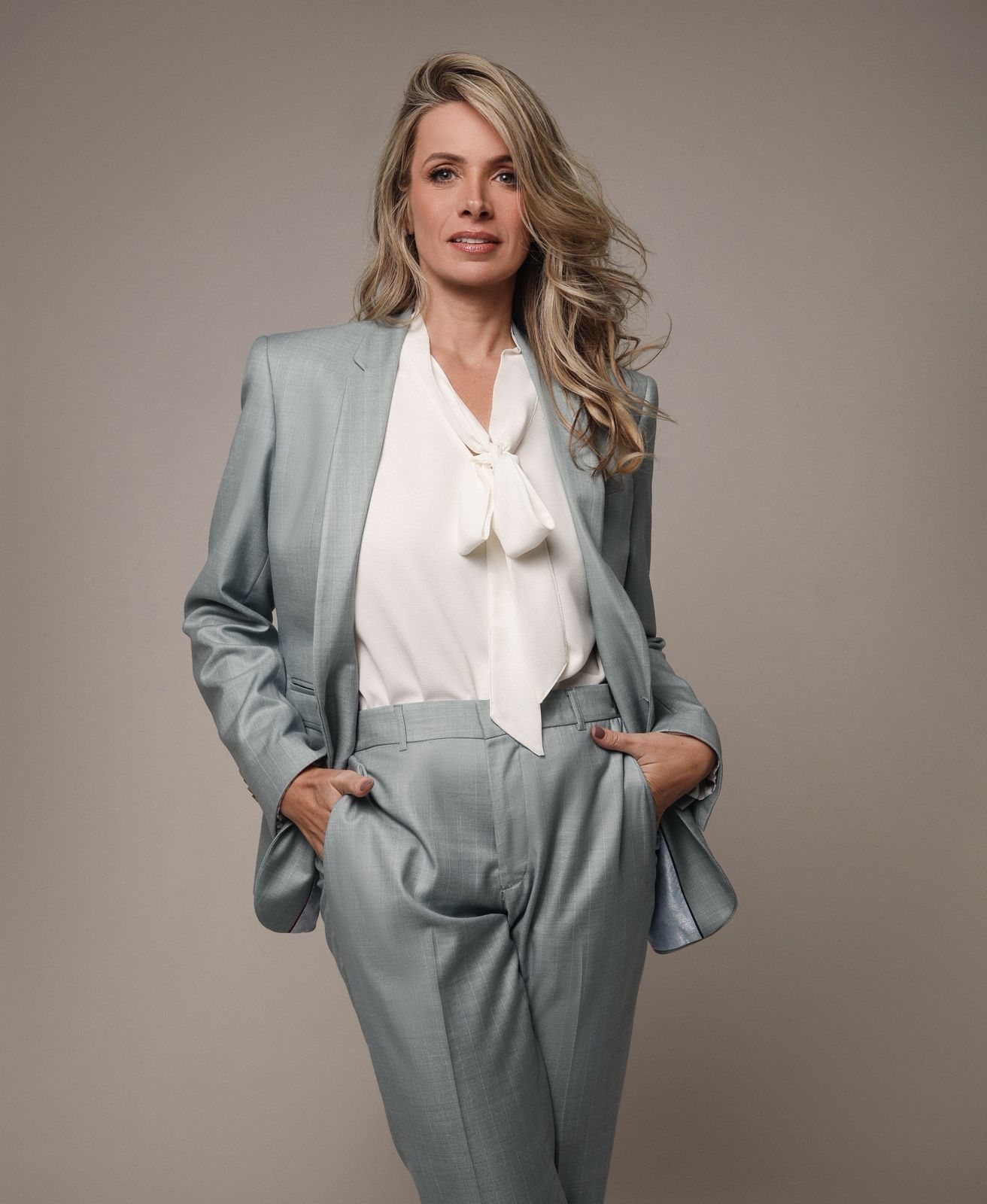 Samantha Szczerb - Front Management