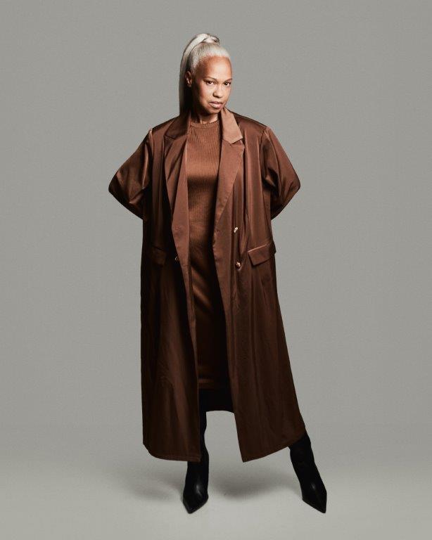 Selma Brandão - Front Management