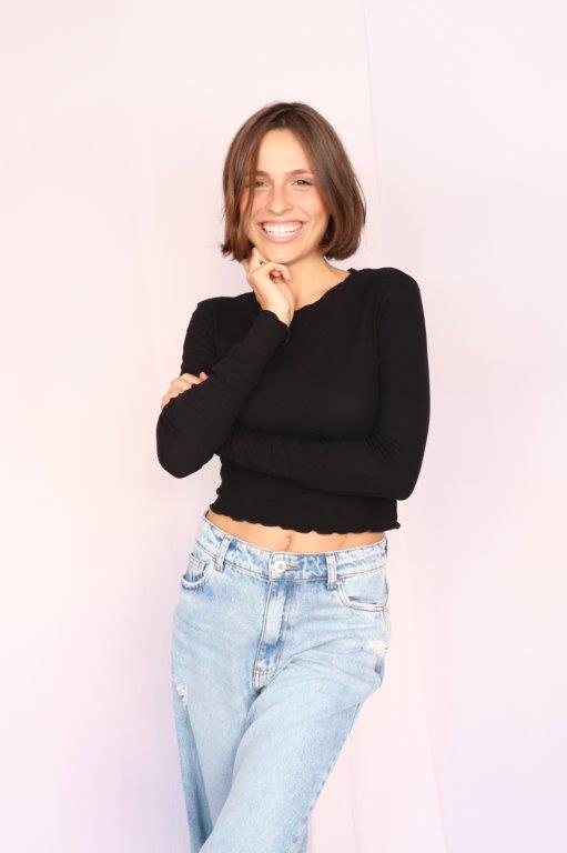 Tassia Leite - Front Management