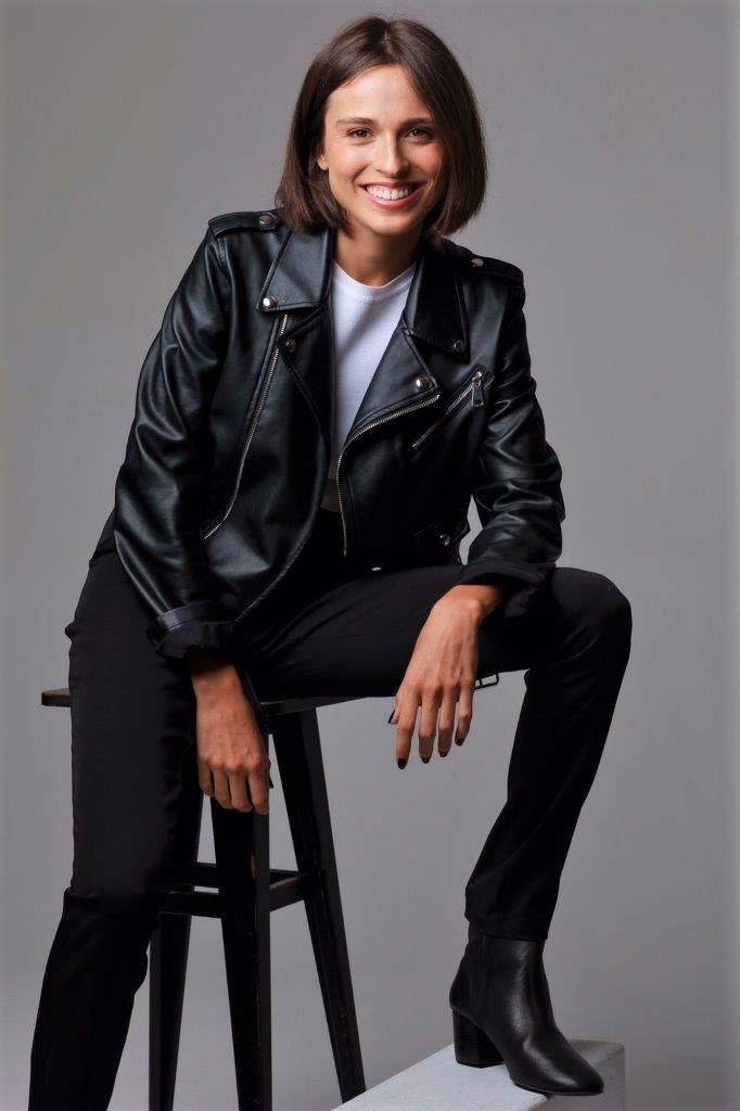 Tassia Leite - Front Management