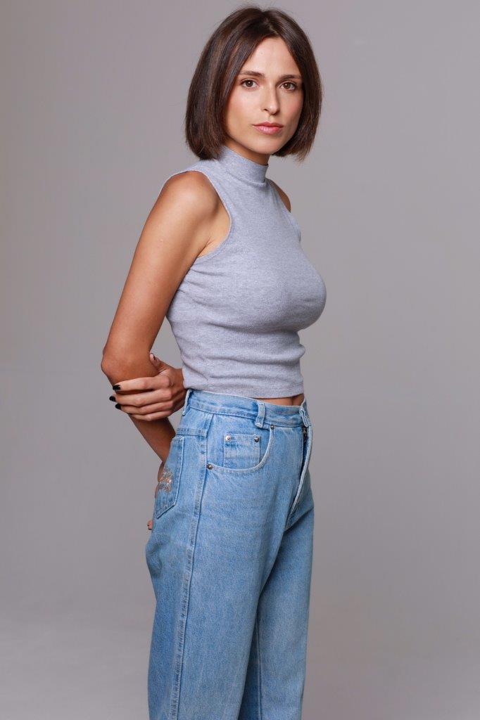 Tassia Leite - Front Management