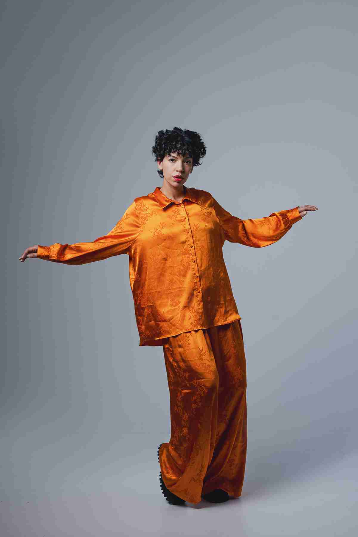 Thaina Gallo - Front Management