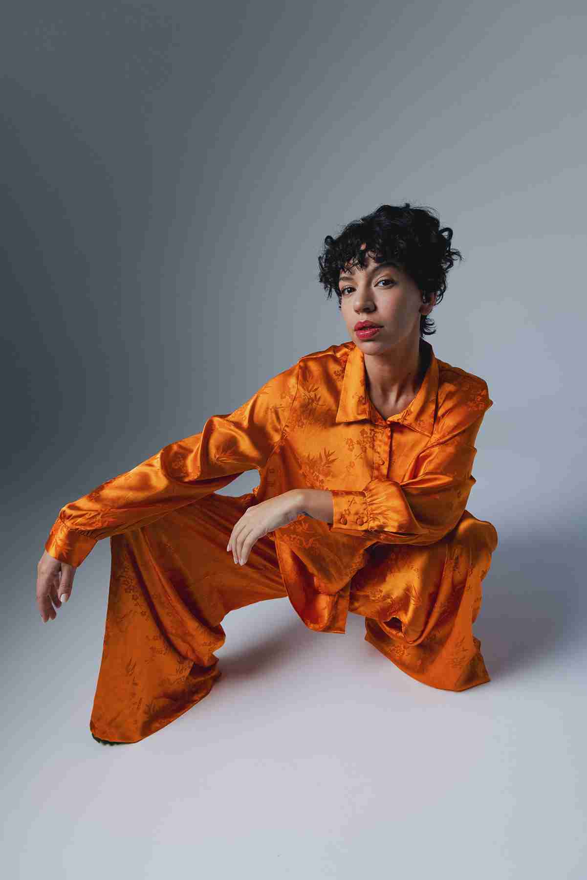 Thaina Gallo - Front Management