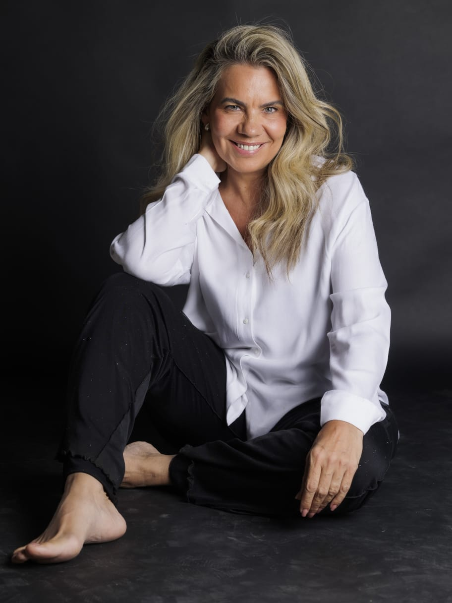 Verônica Rabello - Front Management