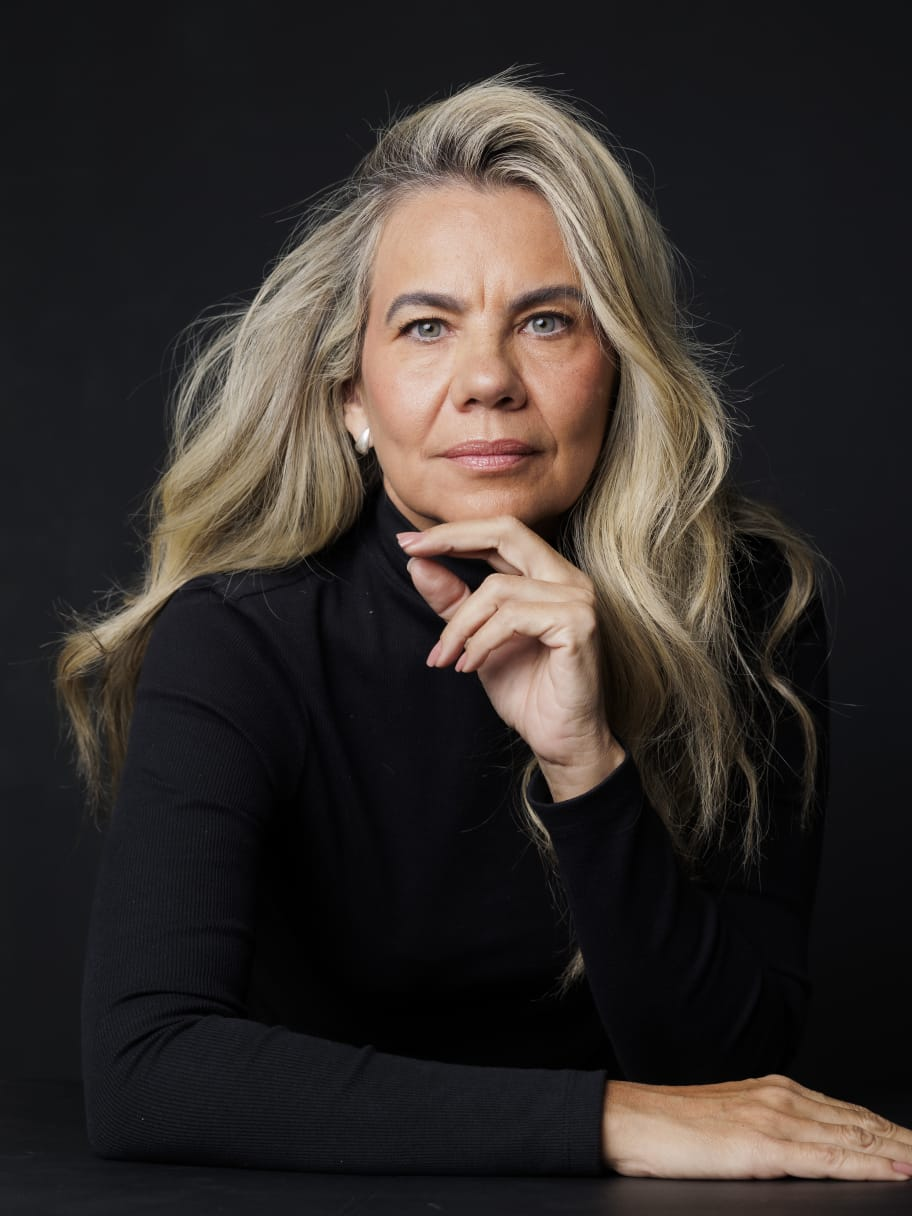 Verônica Rabello - Front Management