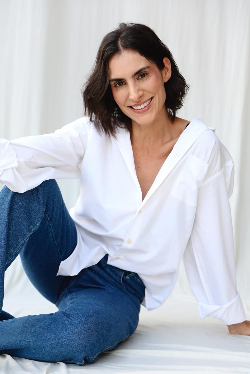 Ana Flávia Bischuttes - Front Management