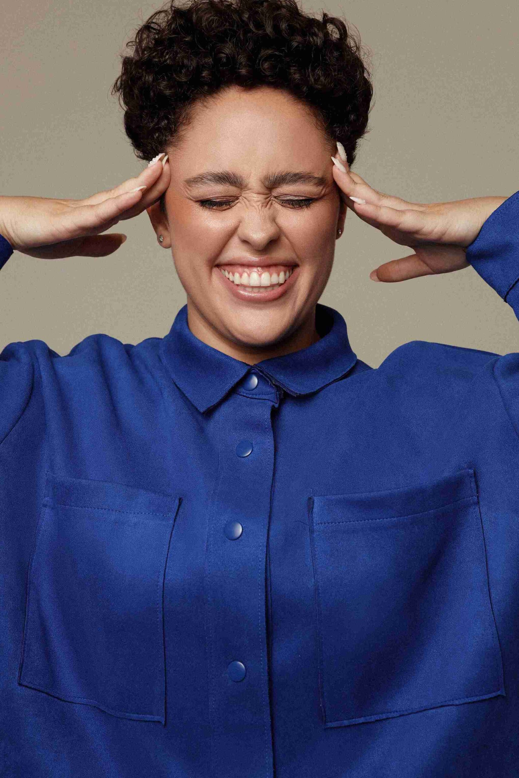 Bruna Ayd - Front Management