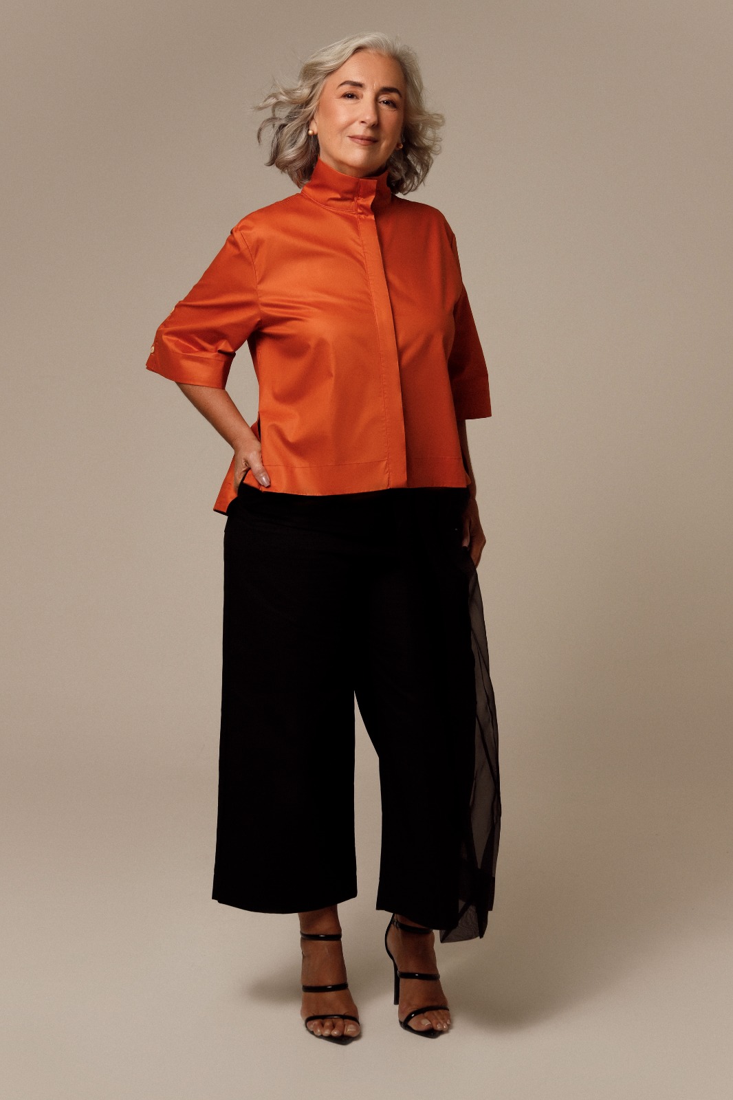 Drika Barros - Front Management