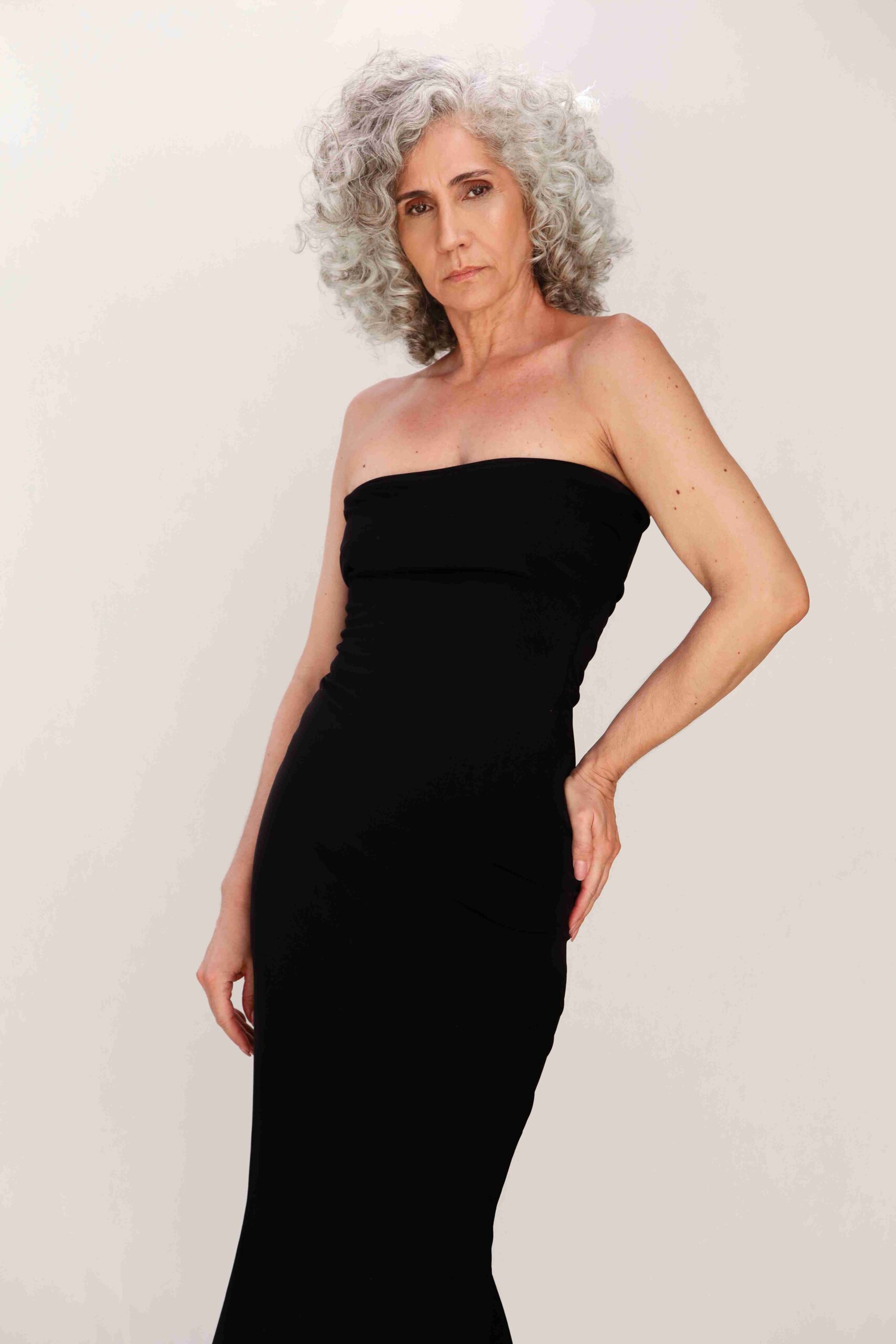 Luci Barboza - Front Management