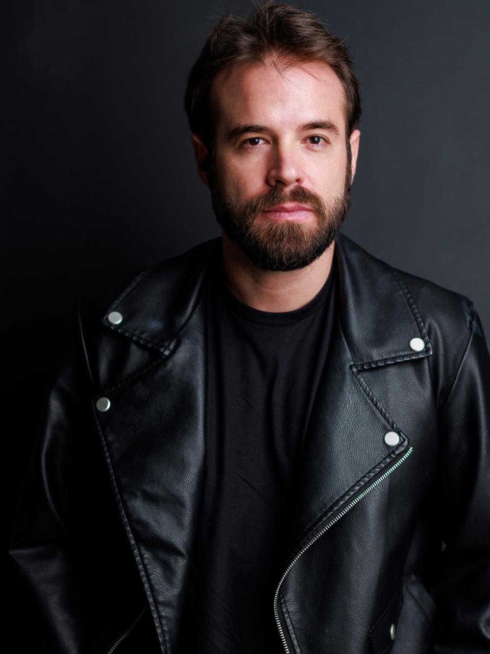 Pedro Casarin - Front Management