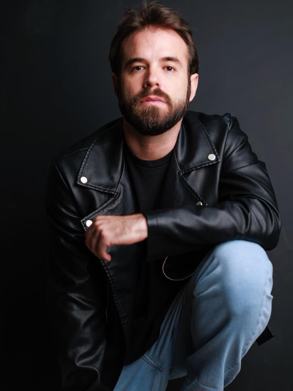 Pedro Casarin - Front Management