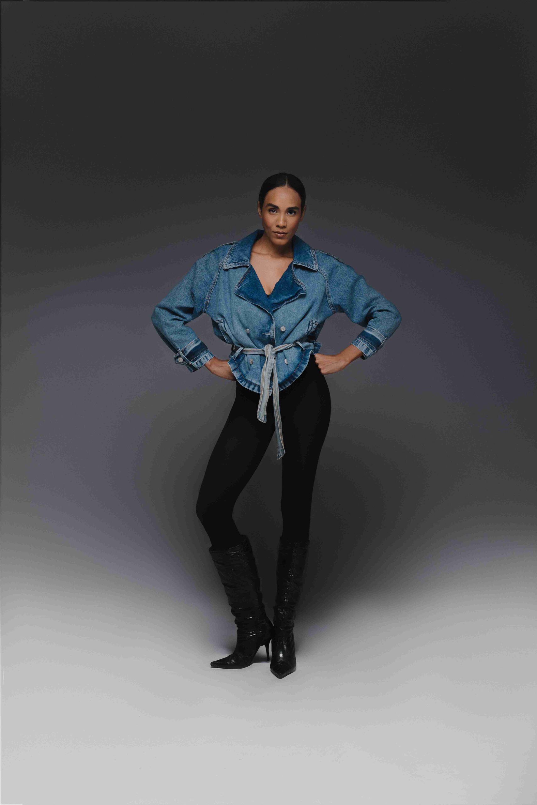 Ana Rafaella Oliveira - Front Management