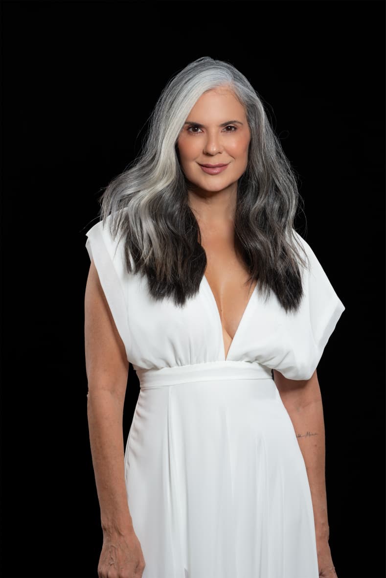 Cris Leite - Front Management