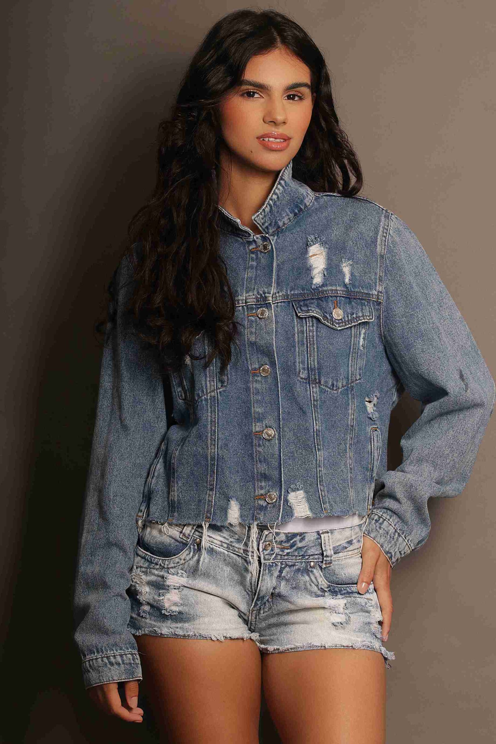 Izabelly Santos - Front Management