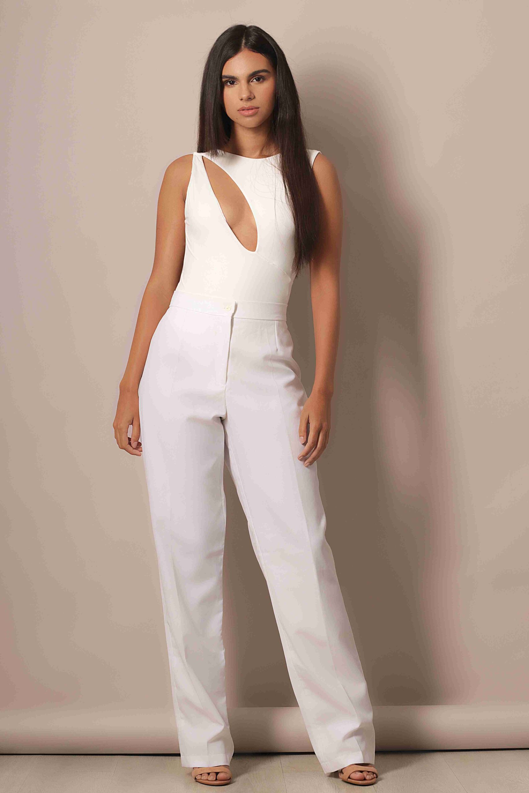 Izabelly Santos - Front Management