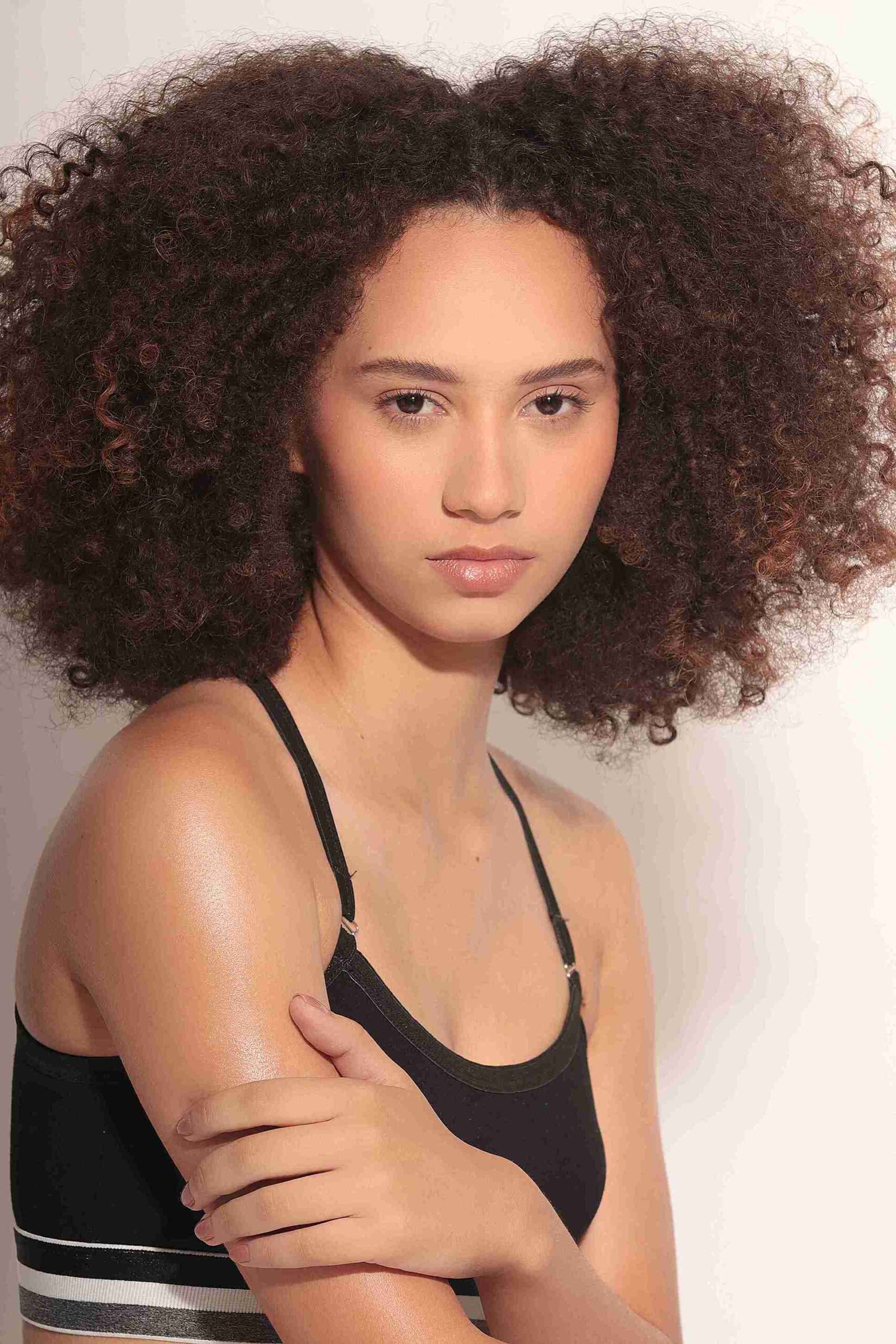 Mabi Ferreira - Front Management