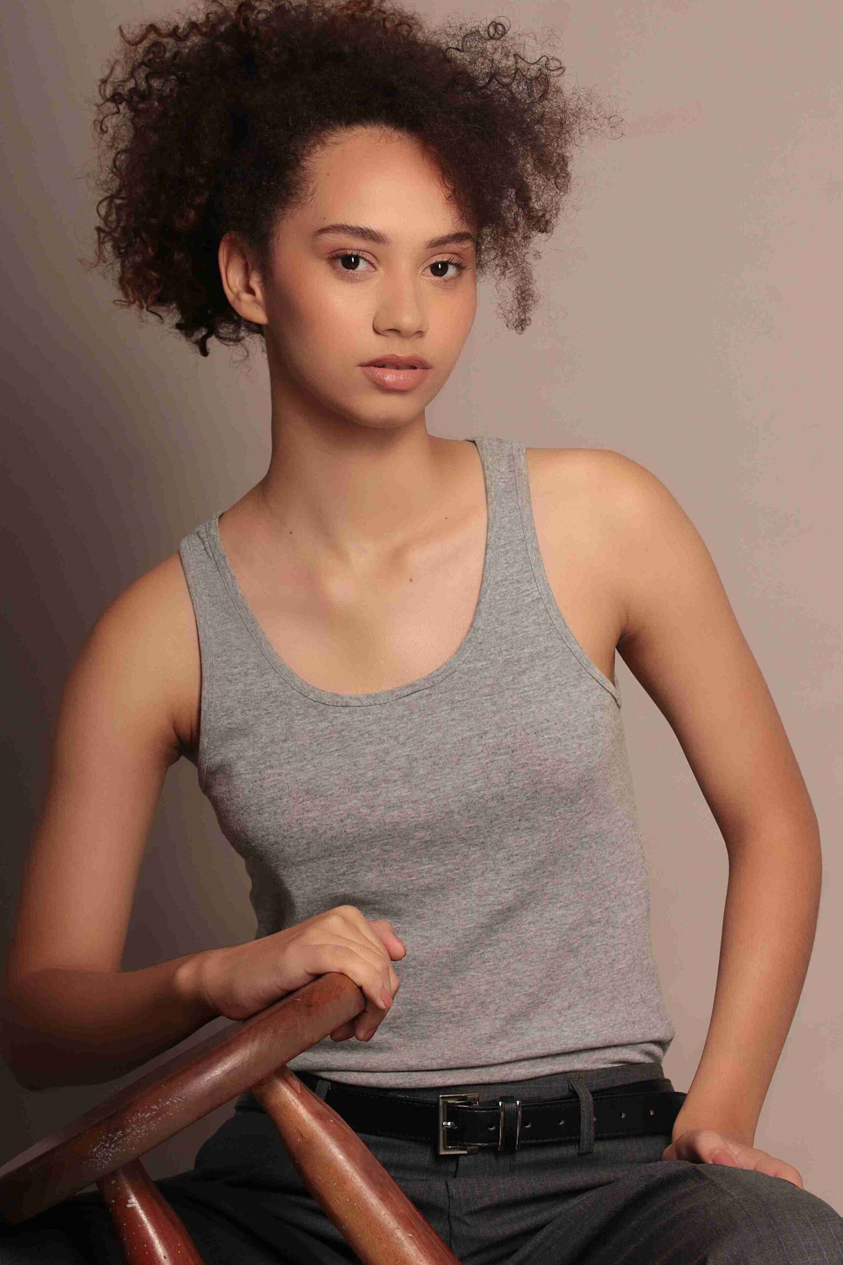 Mabi Ferreira - Front Management