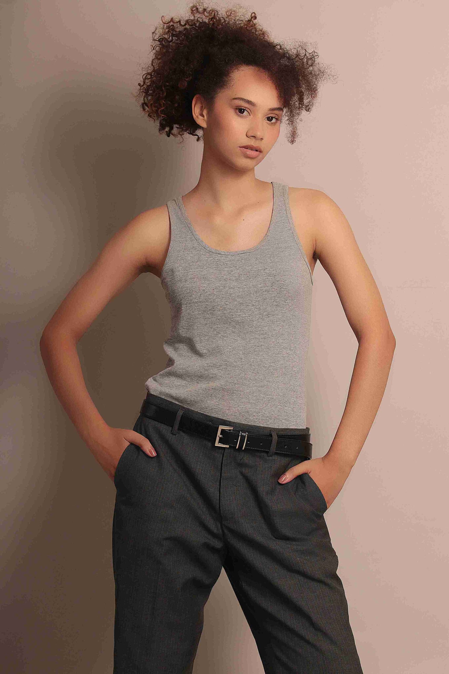 Mabi Ferreira - Front Management