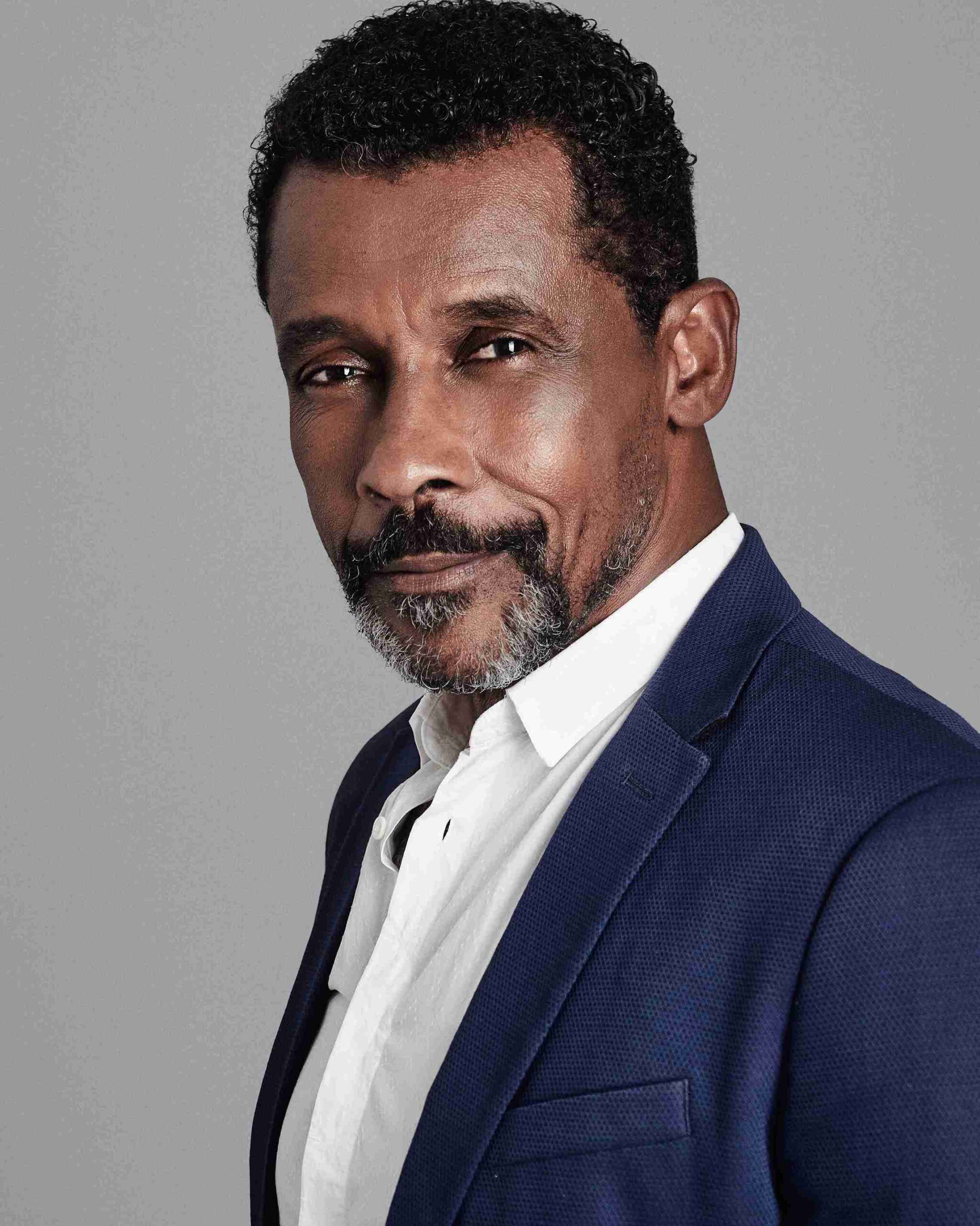 Moisés Karran - Front Management