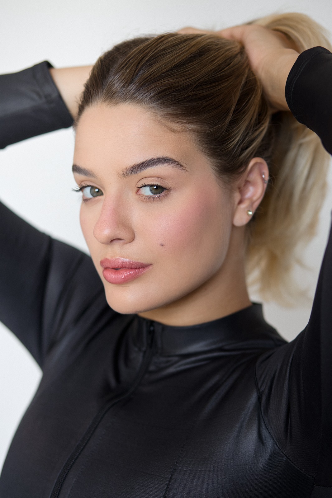 Laylla Coutinho - Front Management
