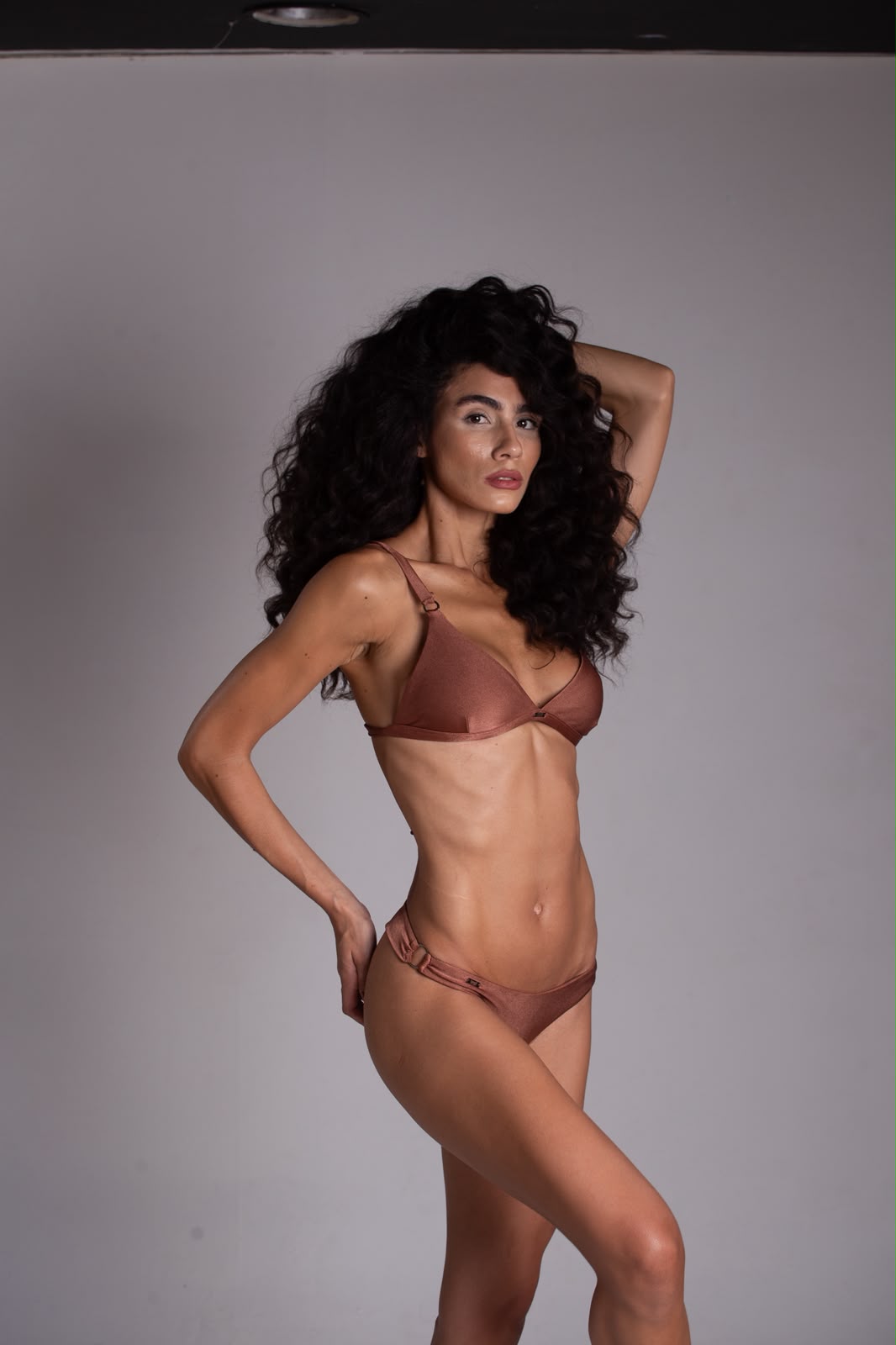 Stephanie de Paula - Front Management