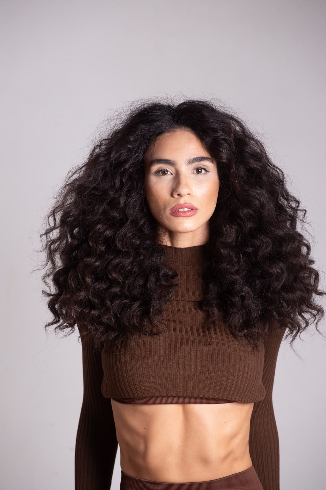 Stephanie de Paula - Front Management