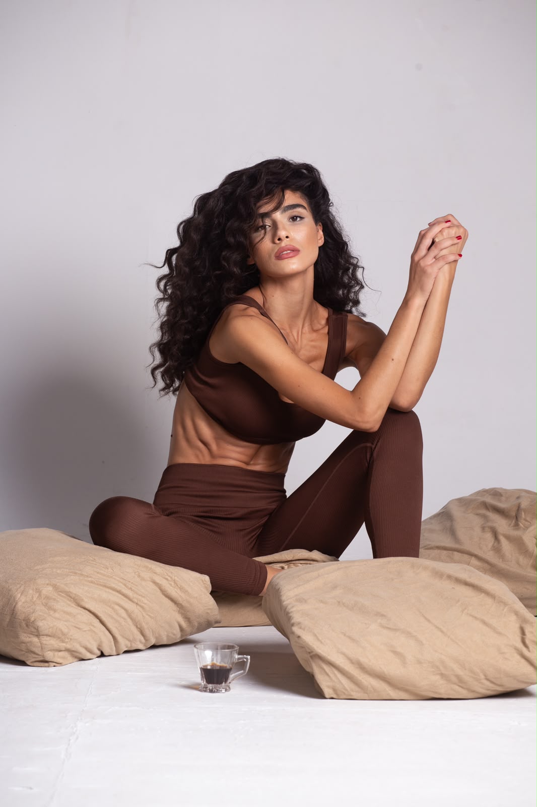 Stephanie de Paula - Front Management