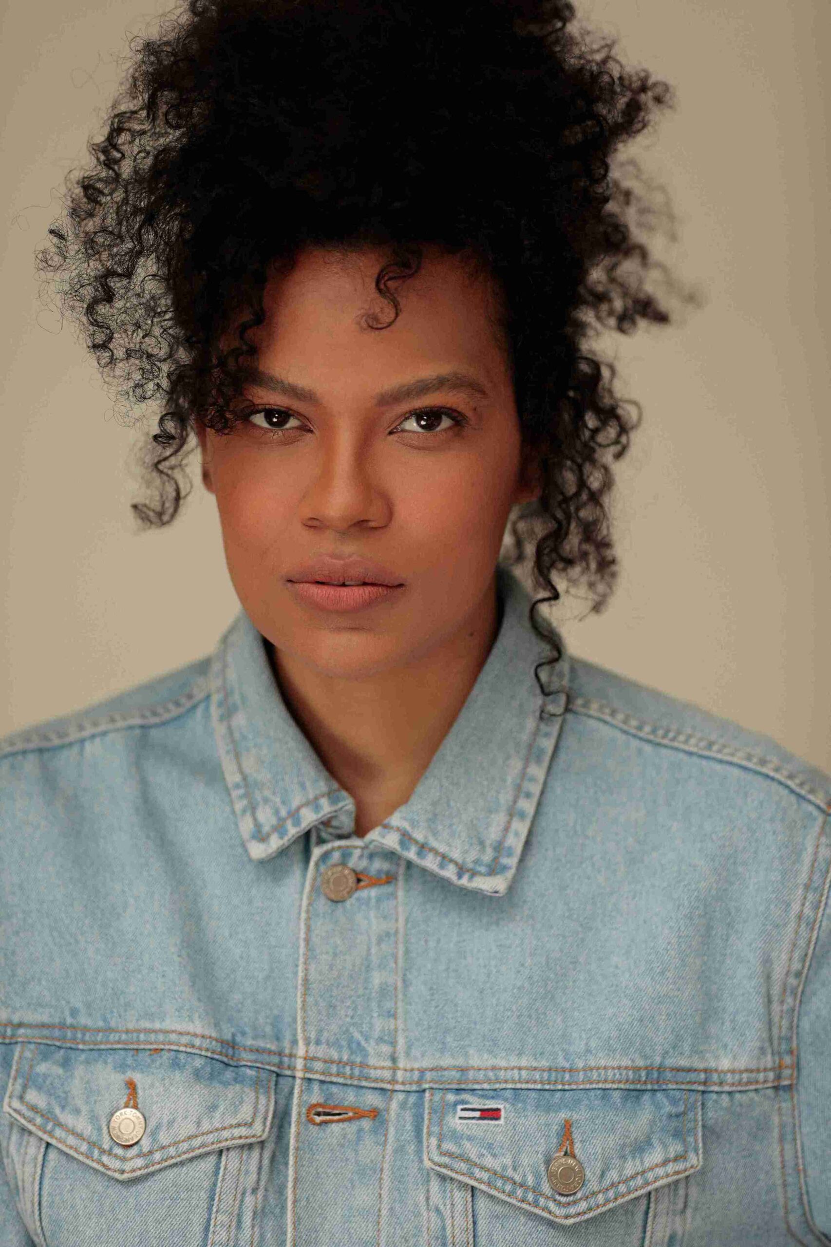 Ingrid Nathally - Front Management