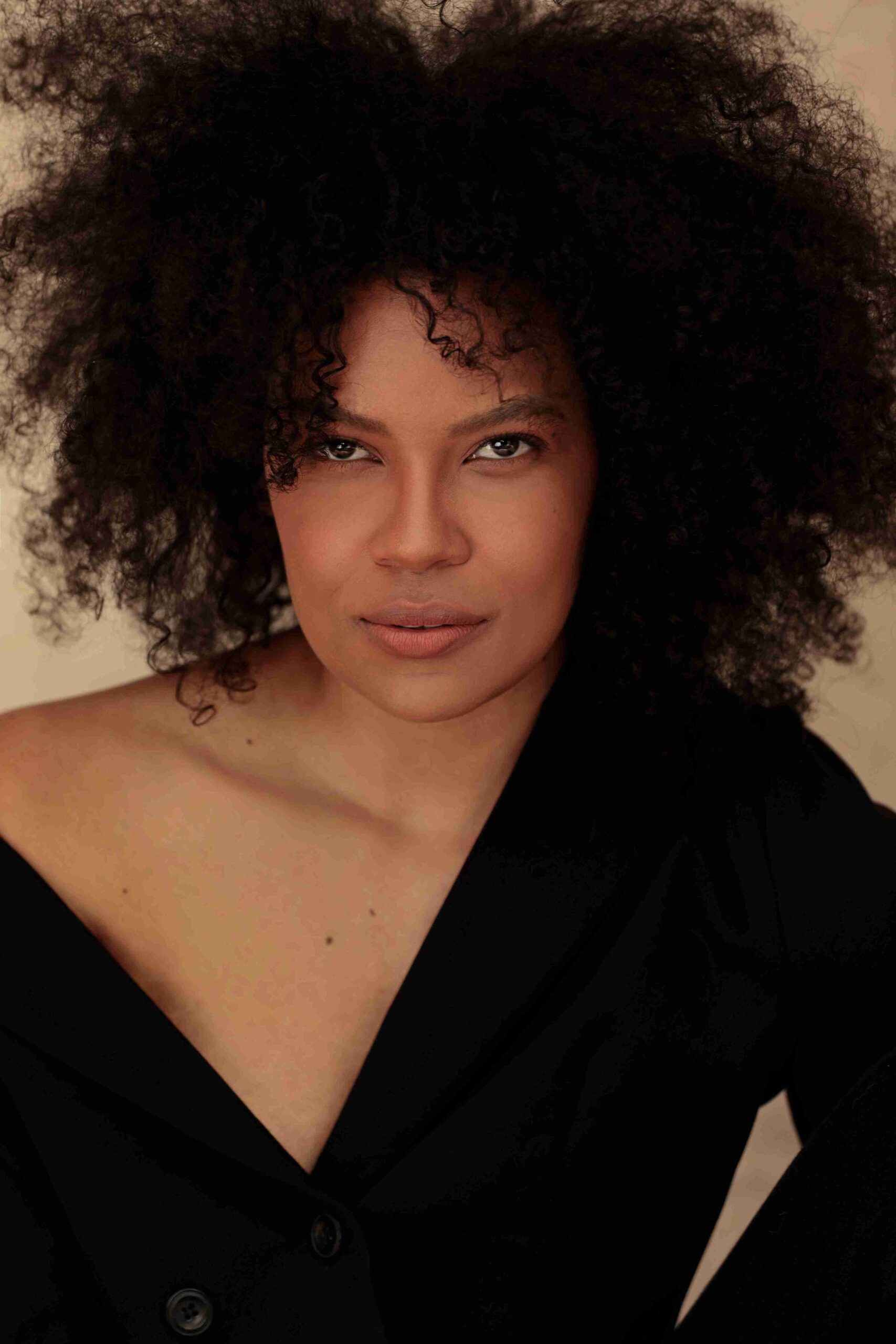 Ingrid Nathally - Front Management