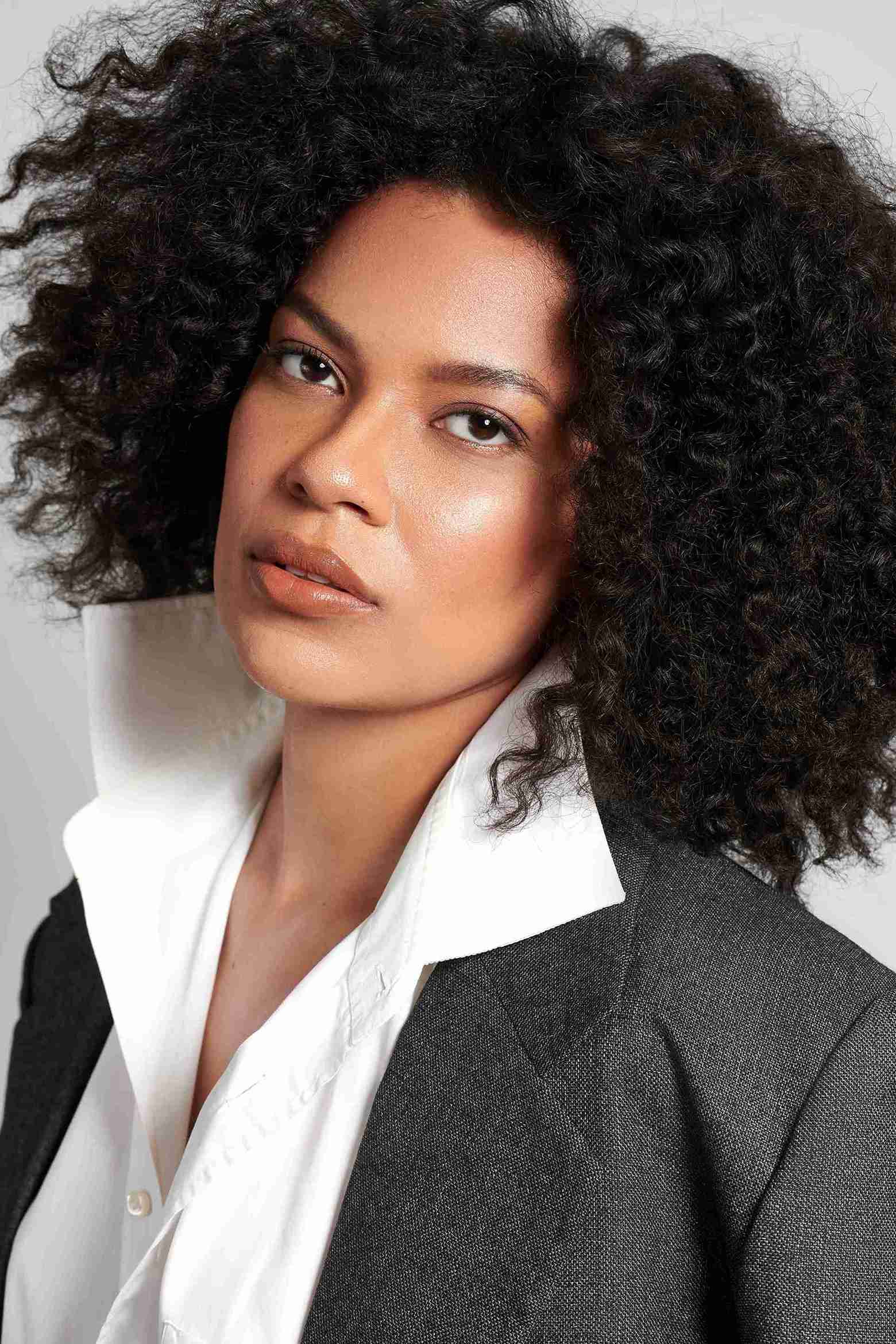Ingrid Nathally - Front Management