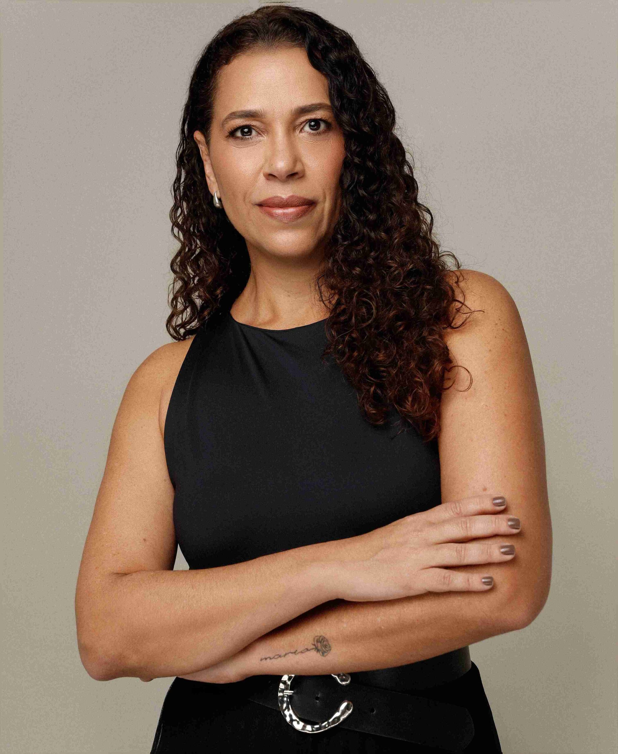 Malu Costa - Front Management