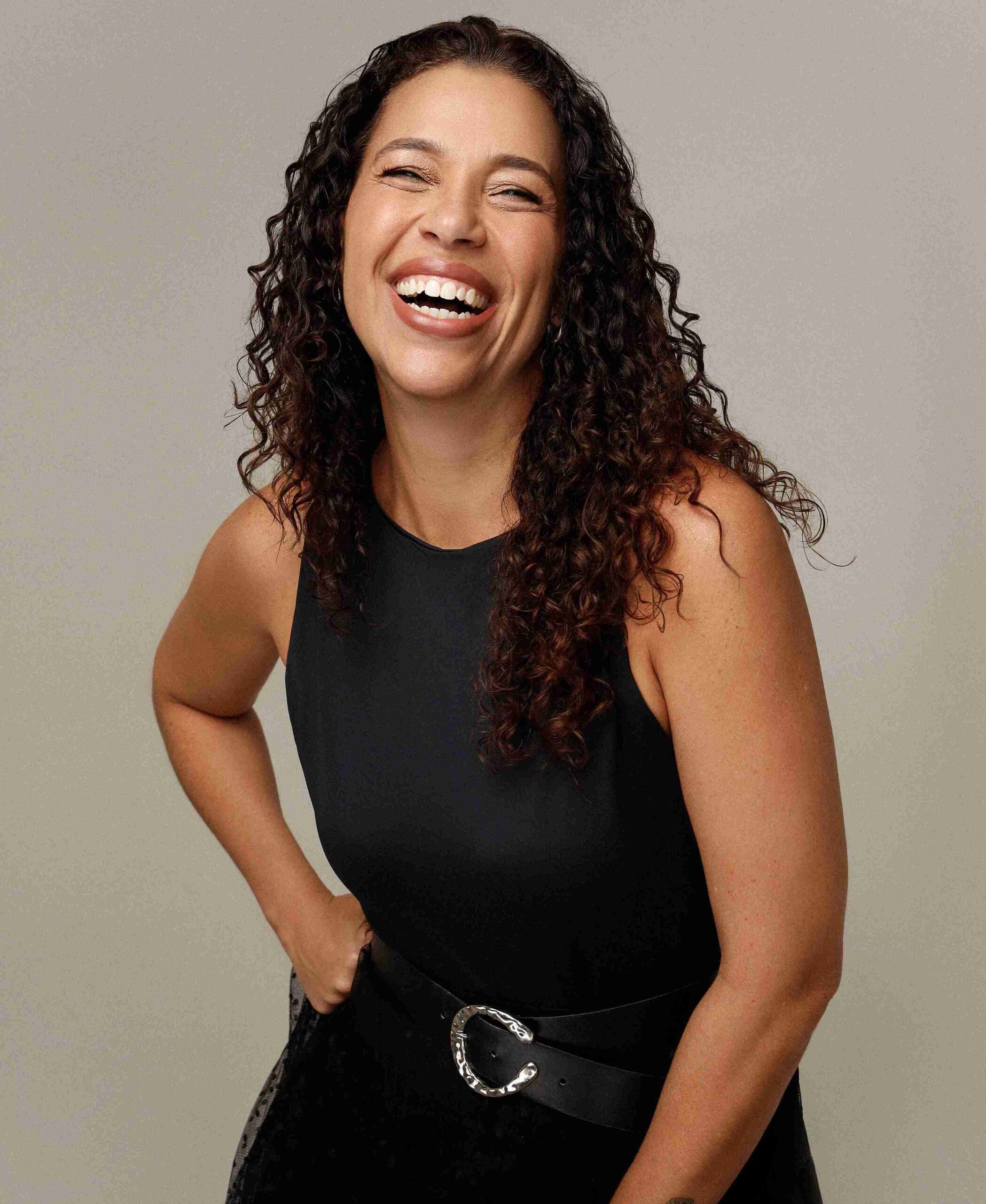 Malu Costa - Front Management